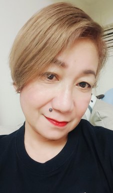 <span>Rosemarie, 58</span>&nbsp;<span style='width: 25px; height: 16px; float: right; background-image: url(/bitmaps/flags_small/PH.PNG)'>&nbsp;</span><br><span>Makati, Filipinas</span>&nbsp;<input type='button' class='joinbtn' style='float: right' value='JOIN NOW' />