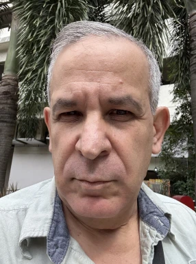 American men looking for love