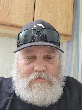 <span>Michael, 59</span>&nbsp;<span style='width: 25px; height: 16px; float: right; background-image: url(/bitmaps/flags_small/US.PNG)'>&nbsp;</span><br><span>Vista, アメリカ合衆国</span>&nbsp;<input type='button' class='joinbtn' style='float: right' value='JOIN NOW' />