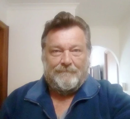 <span>William, 64</span>&nbsp;<span style='width: 25px; height: 16px; float: right; background-image: url(/bitmaps/flags_small/AU.PNG)'>&nbsp;</span><br><span>Adelaide, Austrália</span>&nbsp;<input type='button' class='joinbtn' style='float: right' value='JOIN NOW' />