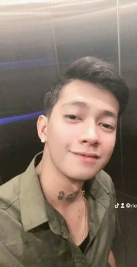 <span>Jtr Nc , 40</span>&nbsp;<span style='width: 25px; height: 16px; float: right; background-image: url(/bitmaps/flags_small/PH.PNG)'>&nbsp;</span><br><span>Angeles, Filipinas</span>&nbsp;<input type='button' class='joinbtn' style='float: right' value='JOIN NOW' />