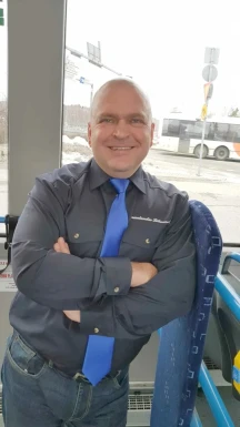 <span>Arska, 45</span>&nbsp;<span style='width: 25px; height: 16px; float: right; background-image: url(/bitmaps/flags_small/FI.PNG)'>&nbsp;</span><br><span>Helsinki, フィンランド</span>&nbsp;<input type='button' class='joinbtn' style='float: right' value='JOIN NOW' />