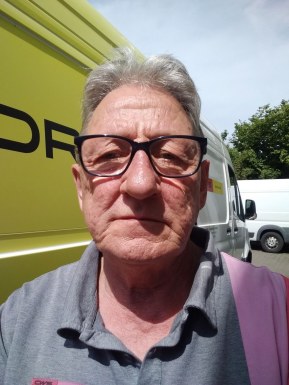 <span>Horst, 63</span> <span style='width: 25px; height: 16px; float: right; background-image: url(/bitmaps/flags_small/DE.PNG)'> </span><br><span>Frankfurt A, Germany</span> <input type='button' class='joinbtn' style='float: right' value='JOIN NOW' />