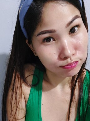 <span>Emshe gallardo, 31</span> <span style='width: 25px; height: 16px; float: right; background-image: url(/bitmaps/flags_small/PH.PNG)'> </span><span style='float: right;margin-right: 20px;'><i class='fa fa-heart'></i> 37</span><br><span>Valenzuela, Philippines</span> <input type='button' class='joinbtn' style='float: right' value='JOIN NOW' />