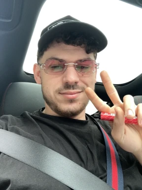 Canadian men looking for love