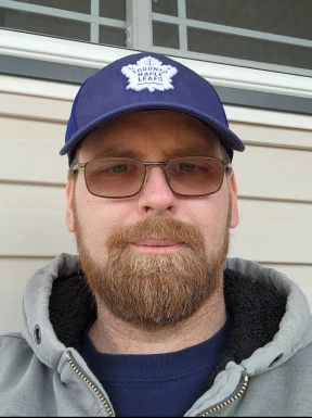 Canadian men looking for love