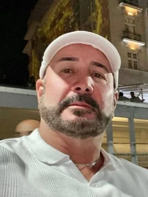 American men looking for love