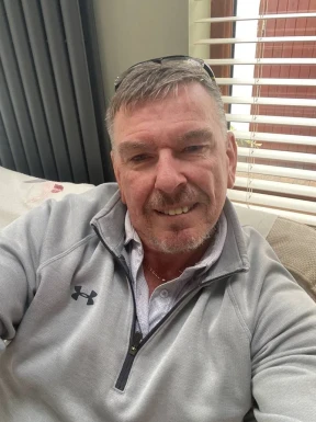 English men looking for love