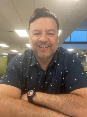 <span>Richard, 50</span>&nbsp;<span style='width: 25px; height: 16px; float: right; background-image: url(/bitmaps/flags_small/NZ.PNG)'>&nbsp;</span><br><span>Auckland, New Zealand</span>&nbsp;<input type='button' class='joinbtn' style='float: right' value='JOIN NOW' />