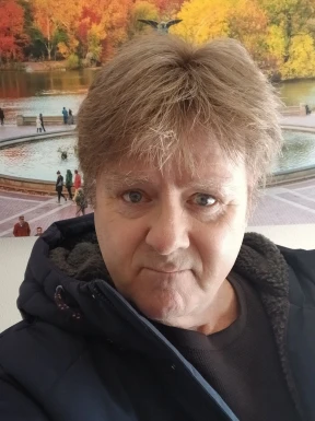 American men looking for love