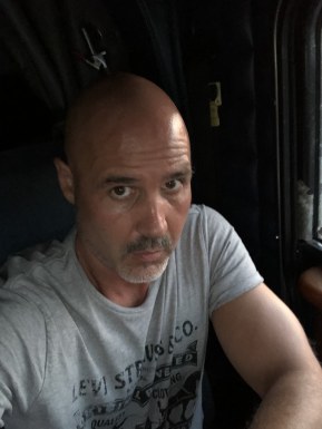 Canadian men looking for love