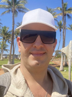 Russian men looking for love