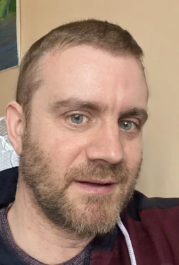 <span>Tony, 49</span>&nbsp;<span style='width: 25px; height: 16px; float: right; background-image: url(/bitmaps/flags_small/UK.PNG)'>&nbsp;</span><br><span>Manchester, United Kingdom</span>&nbsp;<input type='button' class='joinbtn' style='float: right' value='JOIN NOW' />